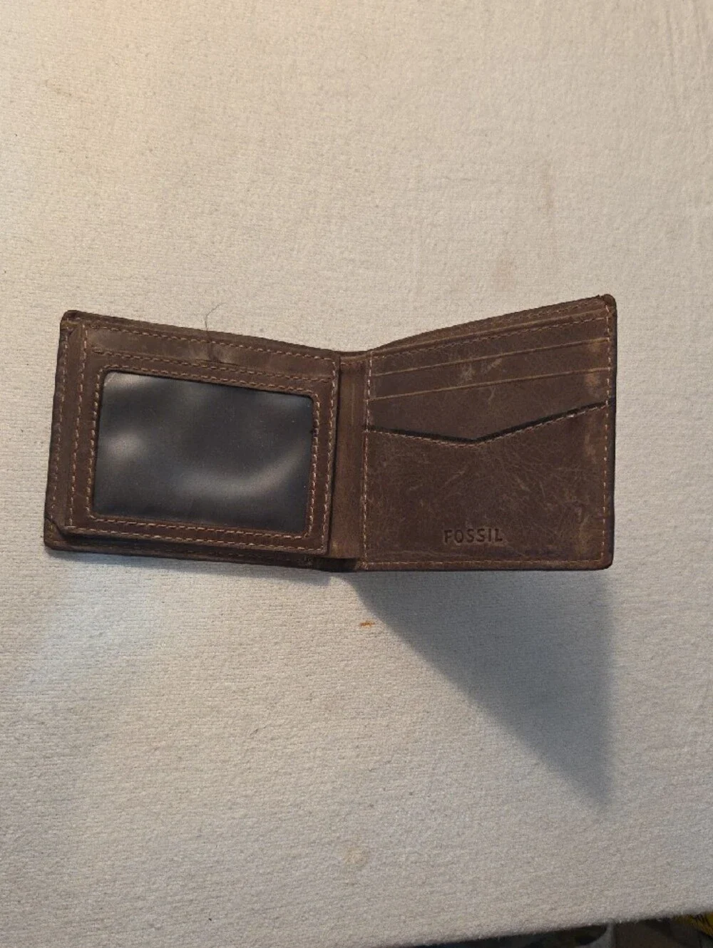 Fossil compact wallet